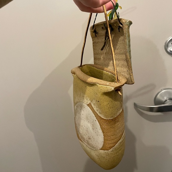 Set of hanging ceramic flower holder (or other display/mail) - Picture 10 of 12